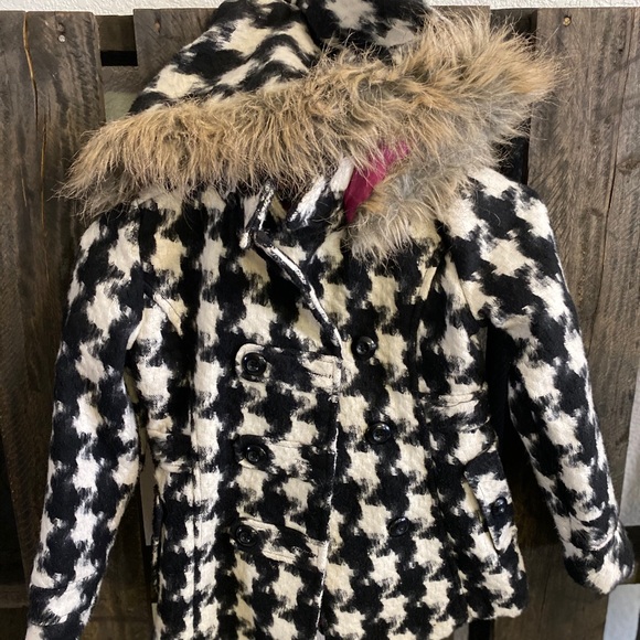 Urban Republic Other - Girls stunning  boutique Pea coat 🧥